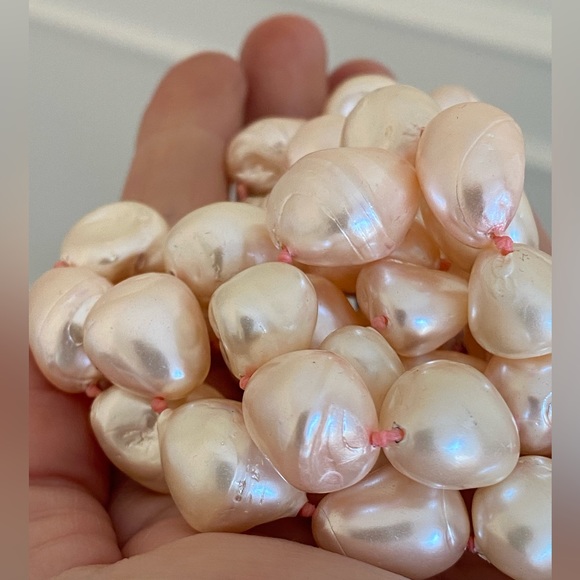 Vintage Light Pink Faux Pearls - Picture 5 of 12
